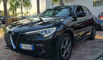 Alfa Romeo Stelvio 2.2 t Sport Q4 190CV auto my19 Uff Italy Lega Led pieno