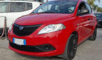 Lancia Ypsilon 1.0 firefly hybrid 70CV Silver S&S Uff Italy USB pieno